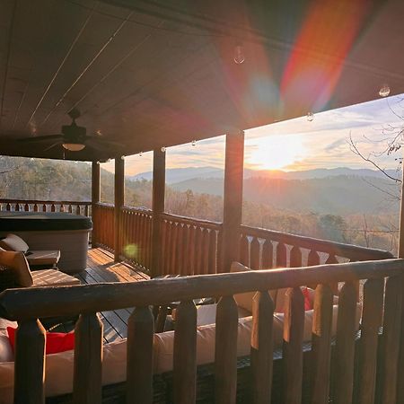 Smoky Paws - Exceptional Cabin, Stunning Mountain Views, Hot Tub, Tranquil, Gigabit Internet, Free L2 Ev Pigeon Forge Exterior foto