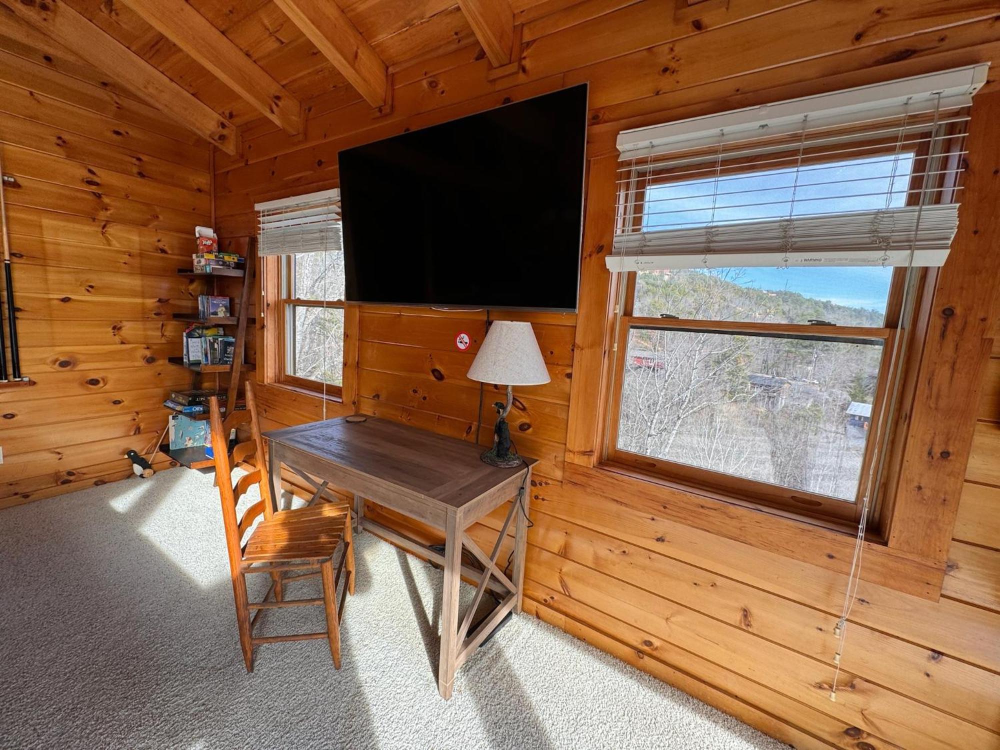 Smoky Paws - Exceptional Cabin, Stunning Mountain Views, Hot Tub, Tranquil, Gigabit Internet, Free L2 Ev Pigeon Forge Exterior foto