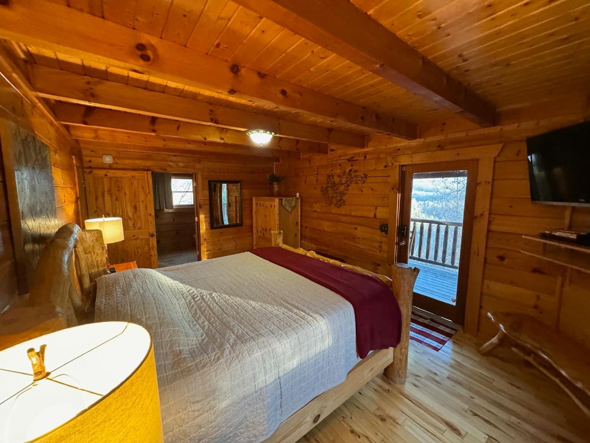 Smoky Paws - Exceptional Cabin, Stunning Mountain Views, Hot Tub, Tranquil, Gigabit Internet, Free L2 Ev Pigeon Forge Exterior foto